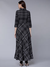 Load image into Gallery viewer, Queen ellie Women Black Printed Shirt Maxi Dress