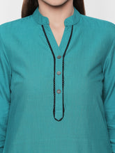 Load image into Gallery viewer, Queen ellie Women Green Embroidered Kurti