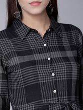 Load image into Gallery viewer, Queen ellie Women Black Printed Shirt Maxi Dress