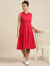 Load image into Gallery viewer, Queen ellie Women Green Solid Shirt Dress