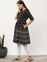 Load image into Gallery viewer, Queen Ellie Magenta and black self-design Kurti