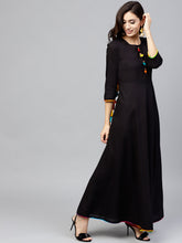 Load image into Gallery viewer, Queen ellie Women Black Solid Maxi Dress