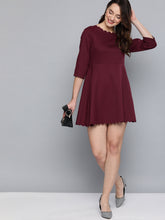 Load image into Gallery viewer, Queen ellie Women Burgundy Solid A-Line Dress