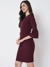 Load image into Gallery viewer, Queen ellie Women Burgundy Solid Sheath Dress