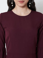 Load image into Gallery viewer, Queen ellie Women Burgundy Solid Sheath Dress
