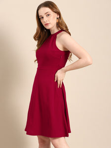 Queen ellie Women Solid Maroon Sheath Dress
