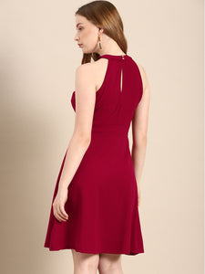 Queen ellie Women Solid Maroon Sheath Dress