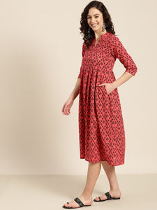 Queen ellie Women Coral Red & Black Printed Empire Dress